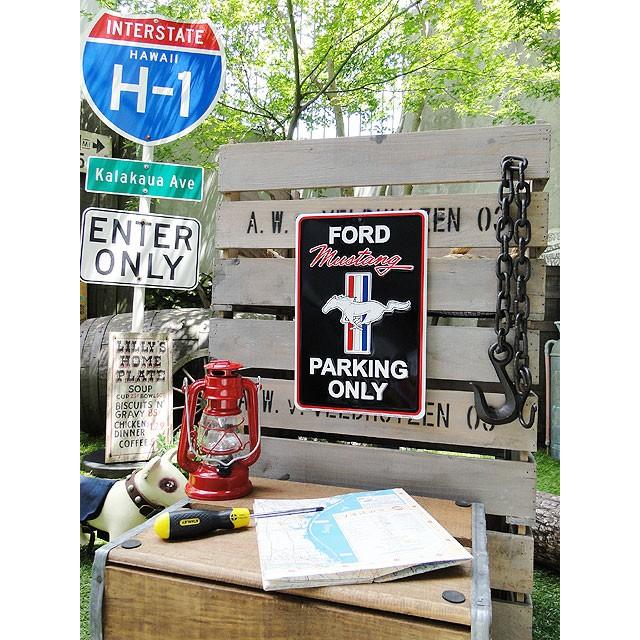 フォード　マスタング専用駐車場　ミニブリキ看板　（ブラック）　アメリカ雑貨　アメリカン雑貨 | アメリカン レトロ | 03
