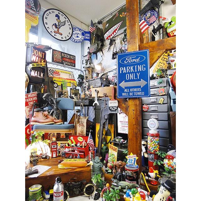 フォード専用駐車場　エンボス　ティンサイン アメリカ雑貨 アメリカン サインプレート ティンサインボード インテリア 壁飾り おしゃれ | アメリカン レトロ | 04