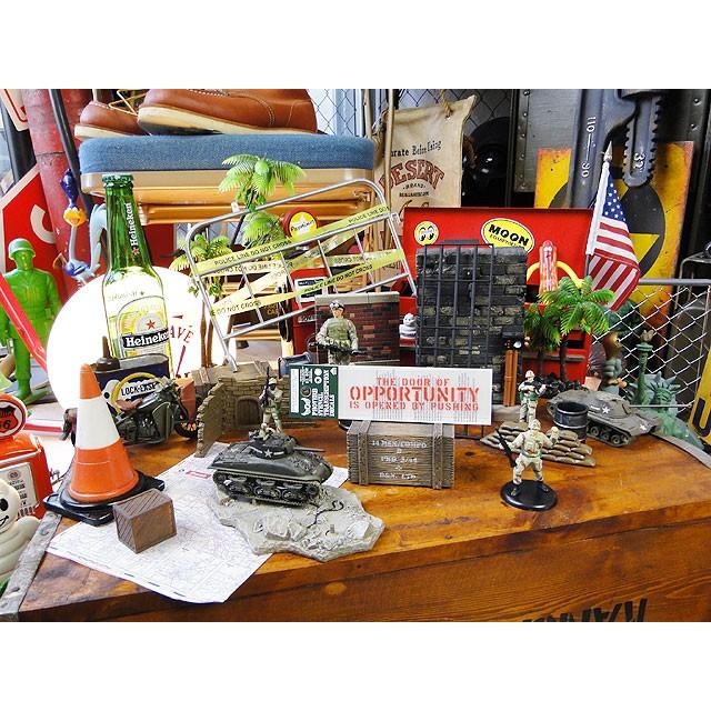 ことわざステンシル転写ステッカー　（チャンスの扉は押すことによって開く）　アメリカ雑貨　アメリカン雑貨　車　シール | アメリカン レトロ | 04