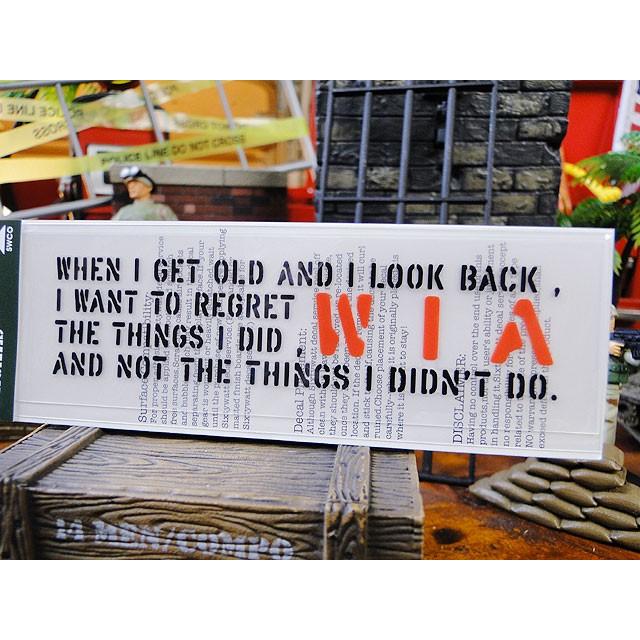 ことわざステンシル転写ステッカー　（年老いて自分の人生を顧みたとき、やらなかった事を後悔するよりやったことを後悔したい） | アメリカン レトロ | 01