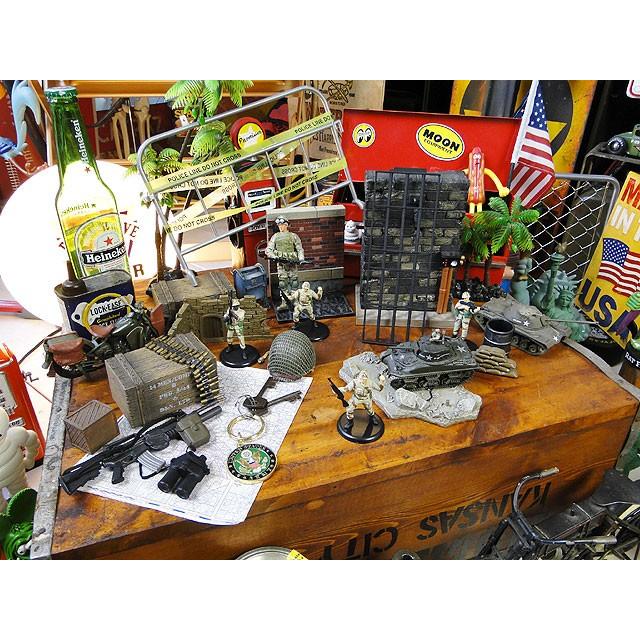 ミリタリーメタルキーホルダー　（U.S.アーミー）　■　アメリカ雑貨 アメリカン雑貨　男前　ミリタリー　ガレージグッズ　キーリング |  | 05