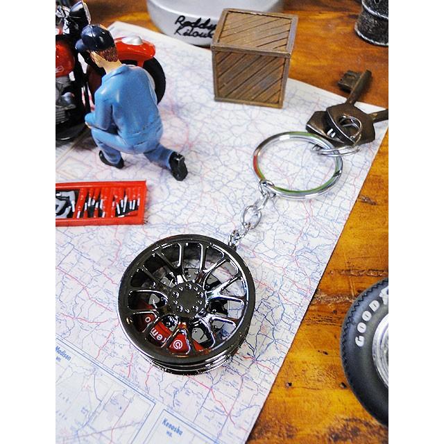 クルマのカスタムパーツ　キーホルダー　（ホイール/ガンメタ）　アメリカ雑貨　アメリカン雑貨　インテリア　雑貨　グッズ　ブランド | 