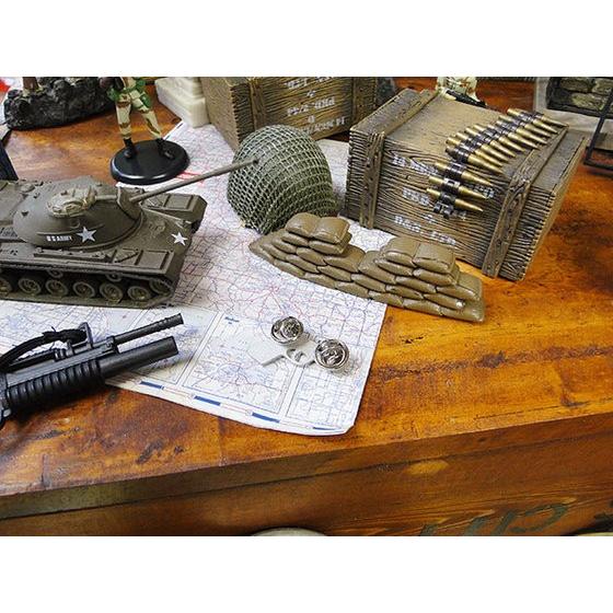 ガンマニアのための銃型ピンバッジ　（45口径ピストル/SLVモデル1911）　アメリカ雑貨　アメリカン雑貨 |  | 02