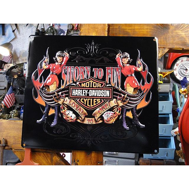 ハーレーダビッドソン　エンボスティンサイン　（ダイス＆トランプ）　アメリカ雑貨　アメリカン雑貨 | Harley Davidson