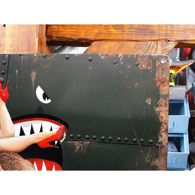 ピンナップガール＆戦闘機　U.S.ヘヴィースチールサイン　（シャークヘッド）　アメリカ雑貨　アメリカン雑貨 | アメリカン レトロ | 03