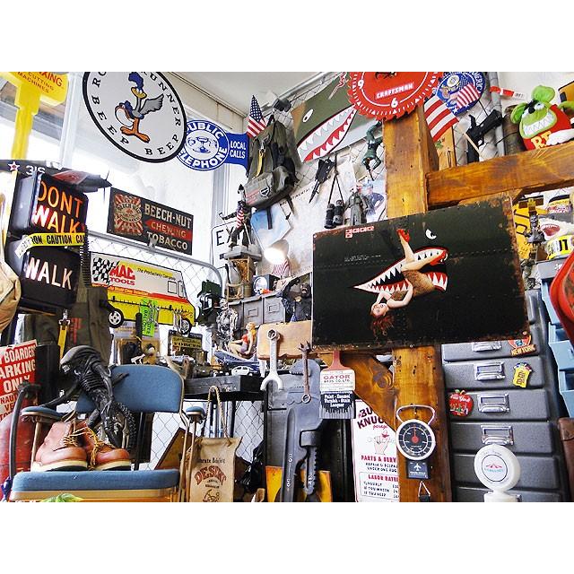 ピンナップガール＆戦闘機　U.S.ヘヴィースチールサイン　（シャークヘッド）　アメリカ雑貨　アメリカン雑貨 | アメリカン レトロ | 07
