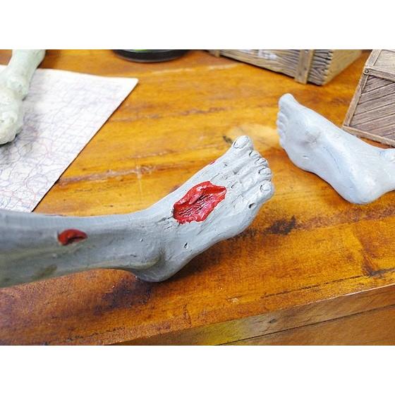 【即納】【在庫あり】ゾンビレッグペン  　アメリカ雑貨　パーティー 飾り ハロウィン 飾り |  | 02