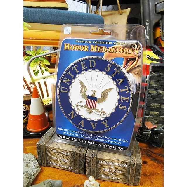 U.S.ミリタリーメダリオン　ラウンドタイプ　（U.S.ネイビー）　アメリカ雑貨 アメリカン雑貨 |  | 06