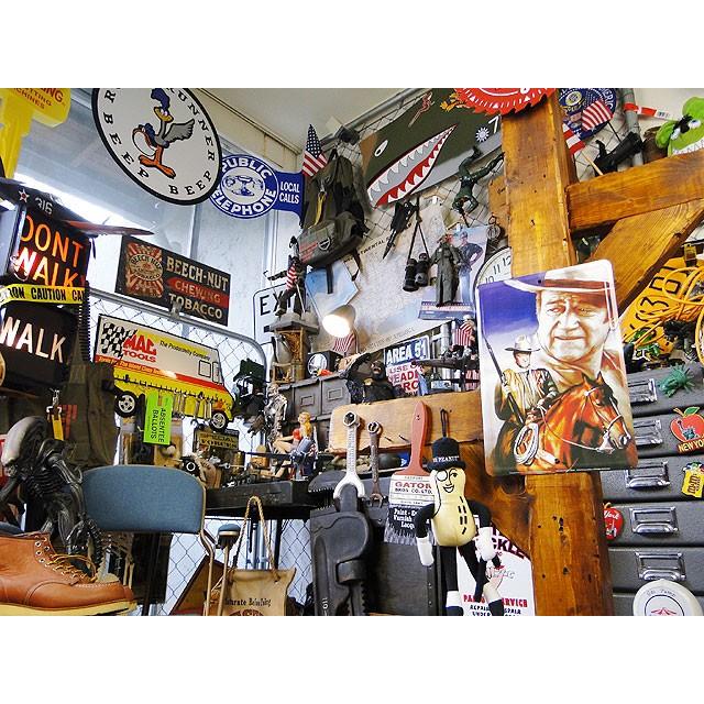 ジョン・ウェイン　ミニブリキ看板　（ホースライド）　■ アメリカン雑貨 アメリカ雑貨 |  | 03