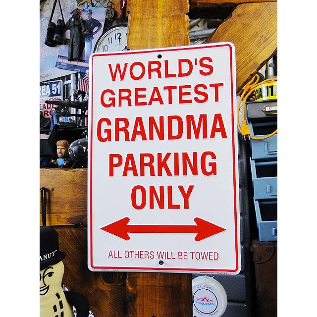 「世界一ステキなおばあちゃんの専用駐車場」　ミニブリキ看板　アメリカン雑貨 アメリカ雑貨 | アメリカン レトロ