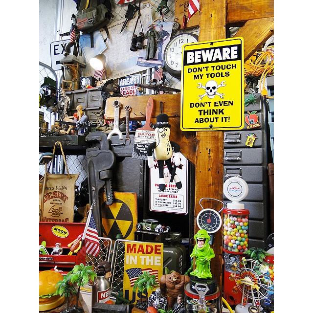 「オレの道具に触るんじゃねえ！」　ミニブリキ看板　アメリカン雑貨 アメリカ雑貨 |  | 02