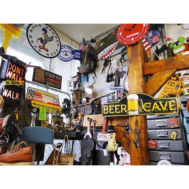 ビアーケイブ　ブリキ看板　アメリカ雑貨　アメリカン雑貨 |  | 04
