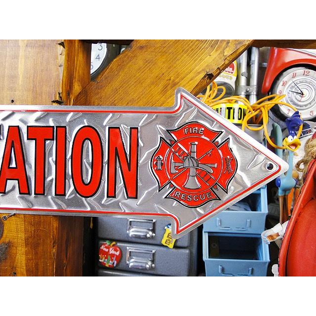 ファイヤーステーション　アローカットサイン　アメリカン雑貨 アメリカ雑貨 |  | 02