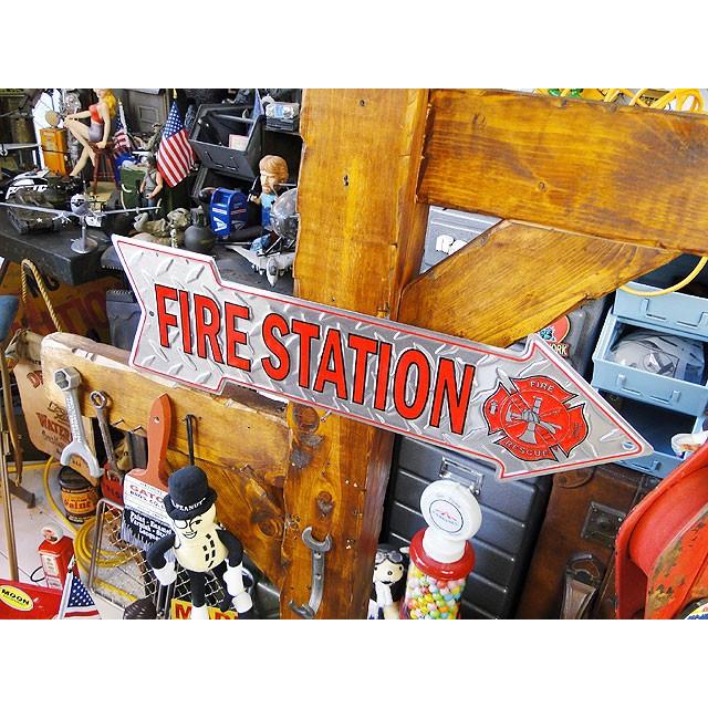 ファイヤーステーション　アローカットサイン　アメリカン雑貨 アメリカ雑貨 |  | 03