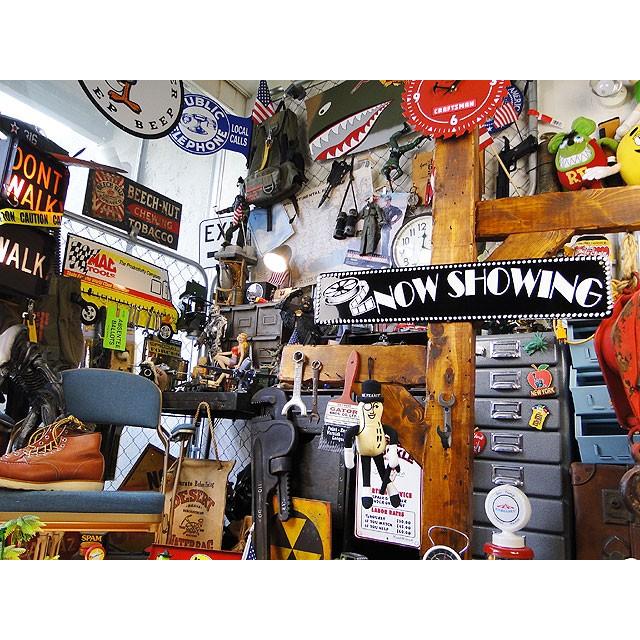 上映中　ロングサイン　■ アメリカン雑貨 アメリカ雑貨 |  | 02