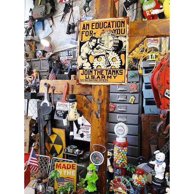★稀少な絶盤品★ タンク　エデュケイション　U.S.ヘヴィースチールサイン　アメリカン雑貨 アメリカ雑貨 |  | 03