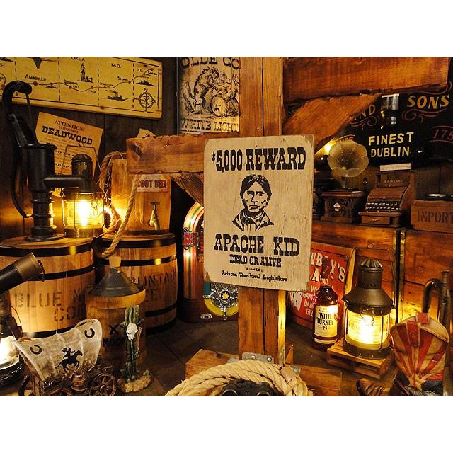 西部のお尋ね者ポスター　木製看板　（アパッチキッド）　アメリカ雑貨　アメリカン雑貨 |  | 02