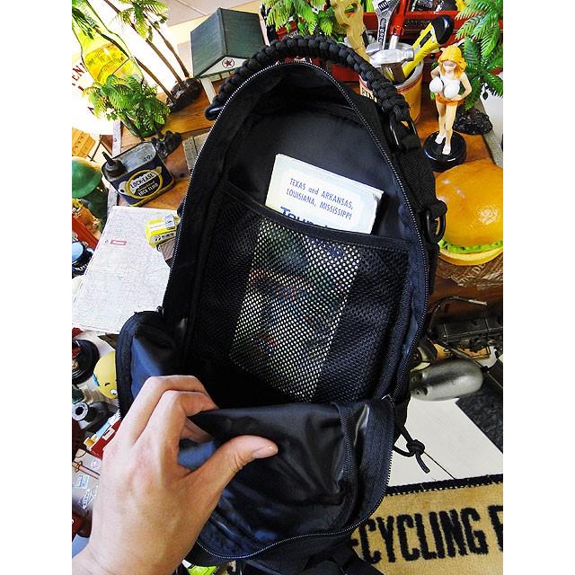 U.S.タイプ　ミリタリーボディバッグ　（ブラック）　アメリカ雑貨　アメリカン雑貨 |  | 11