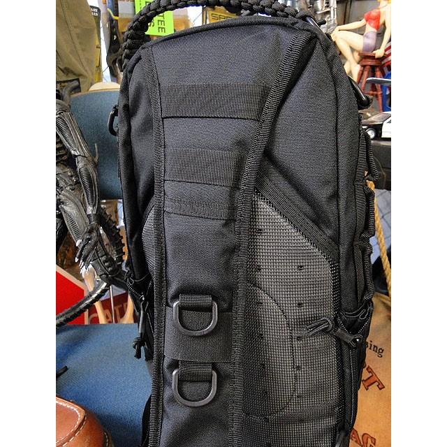 U.S.タイプ　ミリタリーボディバッグ　（ブラック）　アメリカ雑貨　アメリカン雑貨 |  | 07