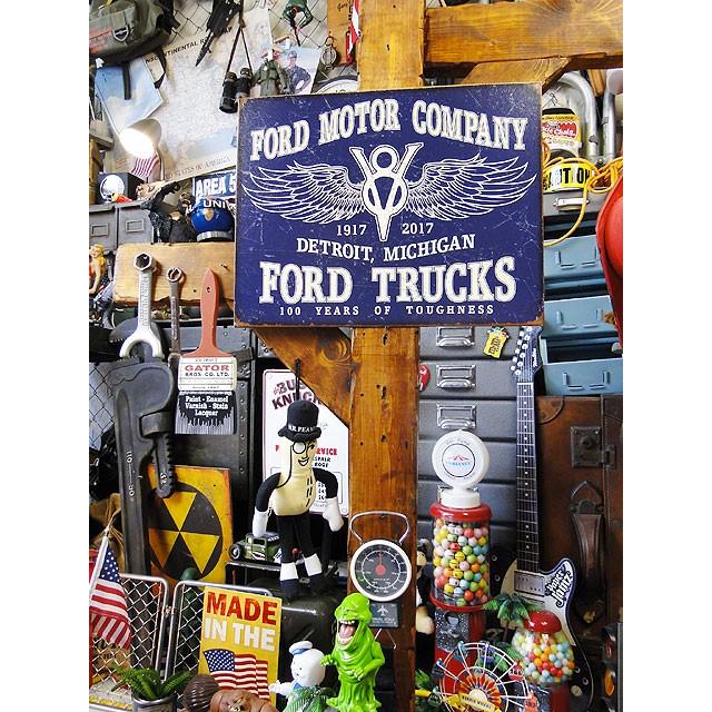 フォードトラック　100周年記念　ブリキ看板　■ アメリカン雑貨 アメリカ雑貨 |  | 04