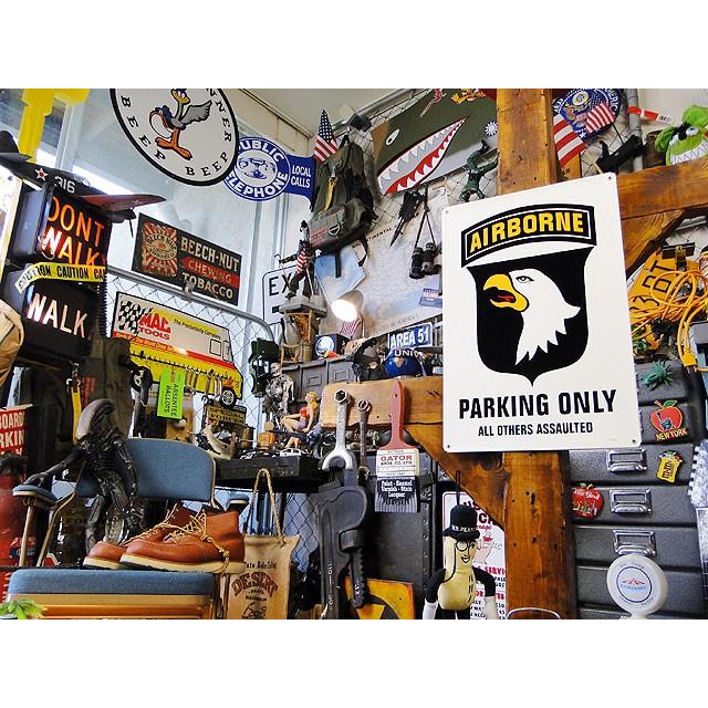 U.S.エアボーン専用駐車場　U.S.ヘヴィースチールサイン　アメリカ雑貨　アメリカン雑貨 |  | 05