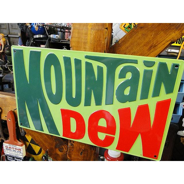 マウンテンデュー　エンボス　ティンサイン　（1970'Sロゴ）　アメリカ雑貨　アメリカン雑貨 |  | 01