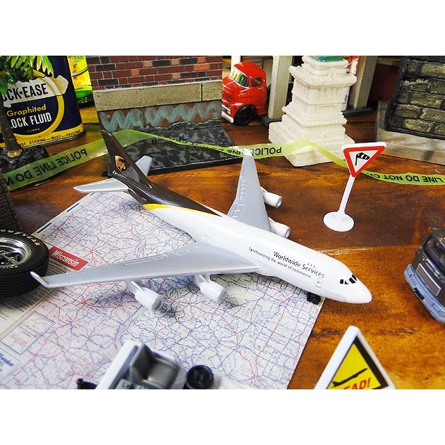ユナイテッド航空 飛行機セット プレイセット アメリカ版 Amazon