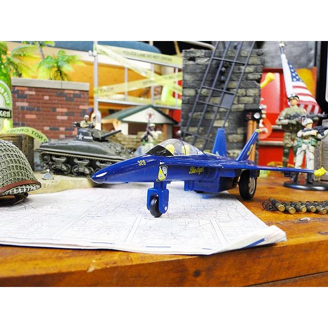 アメリカ軍の戦闘機モデルエアプレーン （F-18 ブルーエンジェルズ