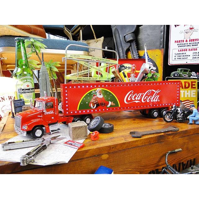 コカコーラ ホリデーキャラバン　ミニカー Coca Cola（コカコーラ） ホリデーキャラバン トレーラー ダイキャスト