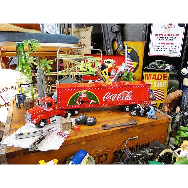 Coca Cola（コカコーラ） ホリデーキャラバン トレーラー ダイキャスト