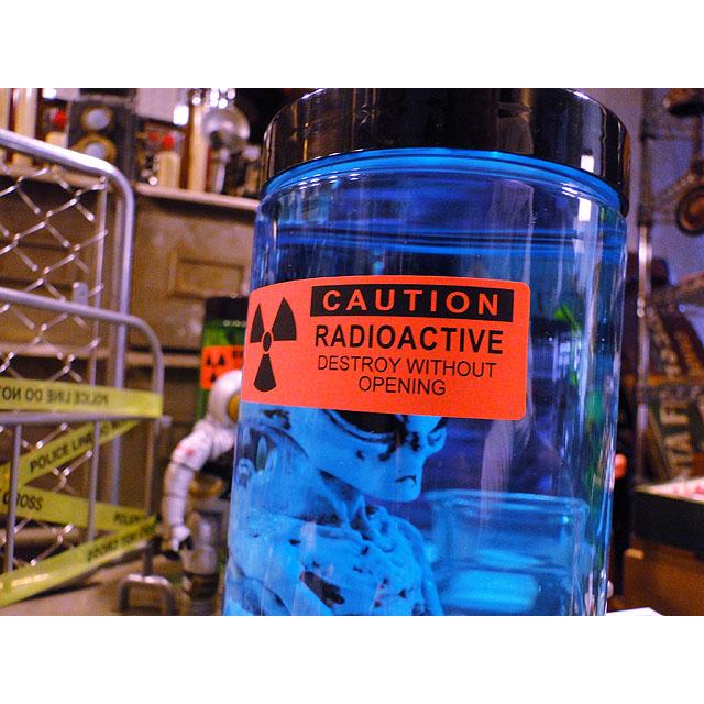 累計販売数5000個突破！　エリア51　エイリアンのホルマリン漬け　（ブルーエイリアン）　あの所さんが大絶賛！世田谷ベースに飾られてます |  | 02