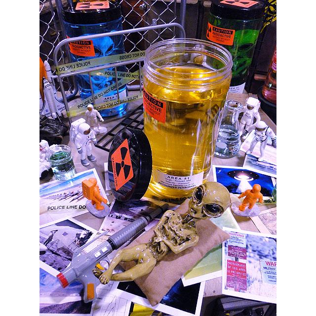 累計販売数5000個突破！ エリア51 エイリアンのホルマリン漬け