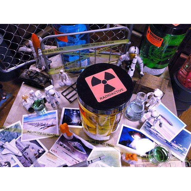 累計販売数5000個突破！　エリア51　エイリアンのホルマリン漬け　（ブラウンエイリアン）　所さんが大絶賛！世田谷ベースに飾られてます |  | 01