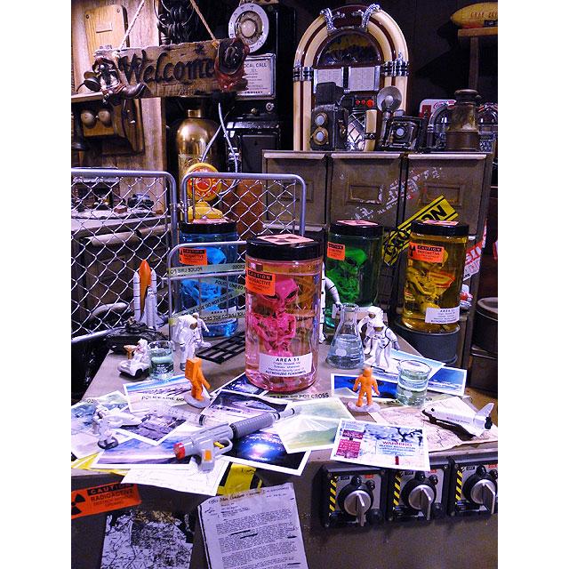 累計販売数5000個突破！　エリア51　エイリアンのホルマリン漬け　（ピンクエイリアン）　あの所さんが大絶賛！世田谷ベースに飾られてます |  | 07