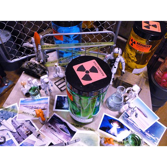 エリア51　エイリアンのホルマリン漬け　（グリーンエイリアン/グリーンリキッド）　あの所さんが大絶賛！世田谷ベースに飾られてます |  | 01