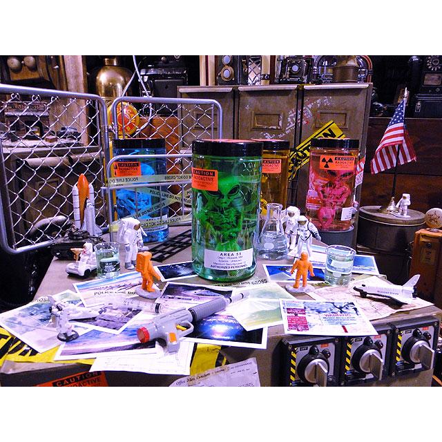 エリア51　エイリアンのホルマリン漬け　（グリーンエイリアン/グリーンリキッド）　あの所さんが大絶賛！世田谷ベースに飾られてます |  | 07