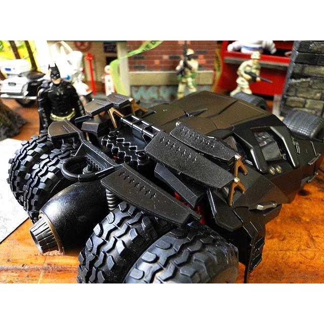 Jada　映画　バットマン　ダークナイト　バットモービル　ダイキャストミニカー　1/24スケール　（バットマンフィギュア付き） |  | 07