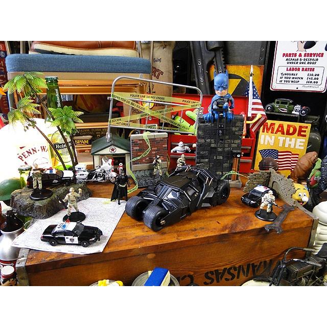 Jada　映画　バットマン　ダークナイト　バットモービル　ダイキャストミニカー　1/24スケール　（バットマンフィギュア付き） |  | 09