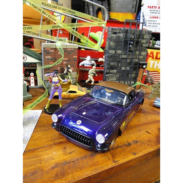 Jada　DC　コミック　ボムシェルズ　ダイキャストミニカー　1/24スケール　（バットガール　1957年　シボレーコルベット）　アメリカ雑貨 |  | 10