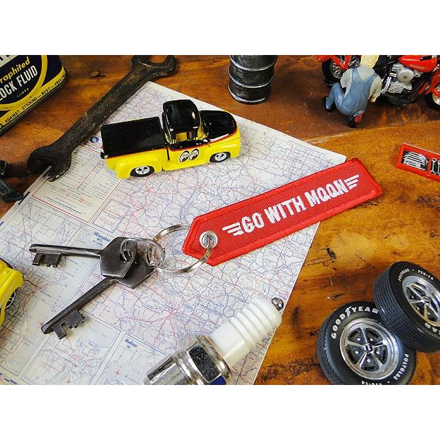 ムーンアイズ　フライトリボンキーホルダー　（レッド）　アメリカ雑貨　アメリカン雑貨 |  | 02