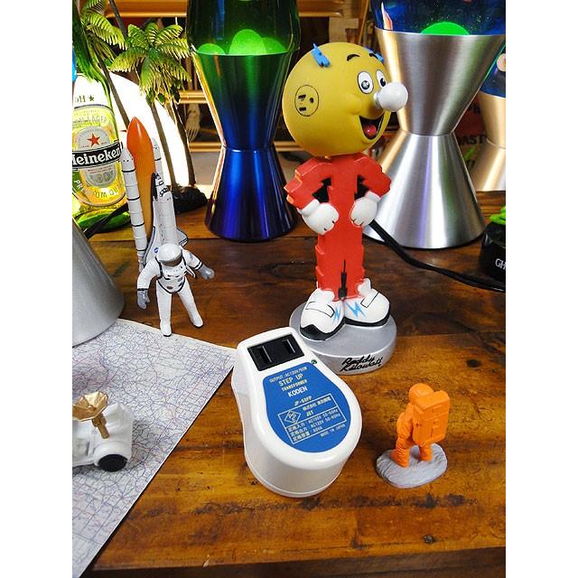 アメリカの電化製品を日本で使用するために使う変圧器　100V→120Vに電圧変換できる小型万能アップトランス　変圧器　Sサイズ　（60Wまで） |  | 02