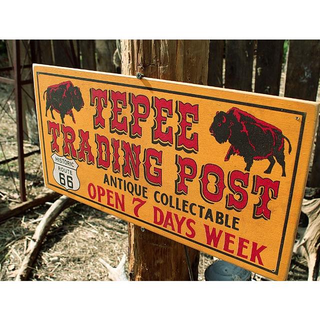ルート66ロードサイドショップ　ウッドサイン　（トレーディングポスト）　アメリカ雑貨　アメリカン雑貨 |  | 02