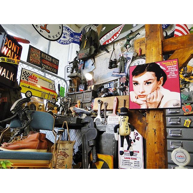 オードリー・ヘップバーン　ポップアートフレーム　（TYPE1)　■　アメリカン雑貨　アメリカ雑貨　パネル　ポスター |  | 04