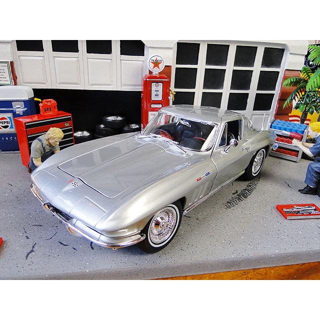 半額品 1965年シボレー コルベット C2のダイキャストモデルカー 1 18スケール シルバー アメリカ雑貨 アメリカン雑貨 ミニカー 新しいコレクション Www Technet 21 Org