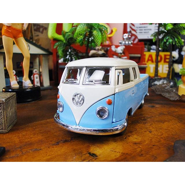 1963年フォルクス・ワーゲン　ピックアップ・ダブルキャブ　ミニカー　1/34スケール　（ライトブルー） |  | 02