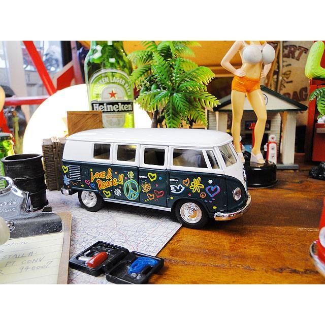 1962年 フラワームーブメント仕様ワーゲンバス ミニカー 1/32スケール