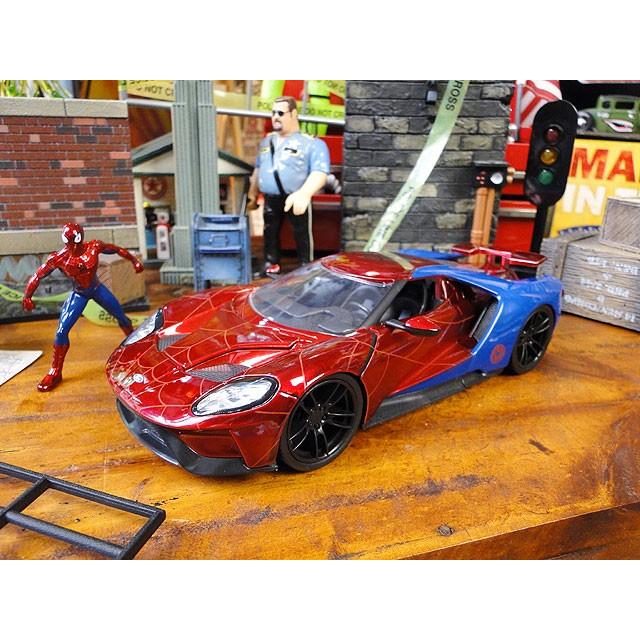Jada マーベル アベンジャーズ スパイダーマン＆2017年フォードGTのダイキャストミニカー 1/24スケール ■ アメリカン雑貨 アメリカ雑貨 | 