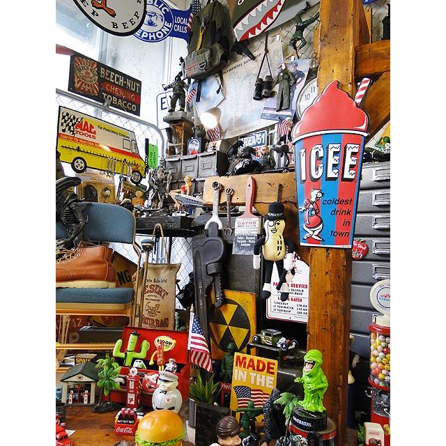 ICEE　アイシーフローズンカップ　エンボスティンサイン　（レッド）　■　アメリカン雑貨　アメリカ雑貨 |  | 05