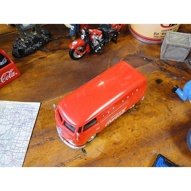 コカ・コーラ　1962年フォルクス・ワーゲン　カーゴバン　ミニカー　1/43スケール　（レッド）　■　アメリカン雑貨　アメリカ雑貨　coke | Coca Cola | 01