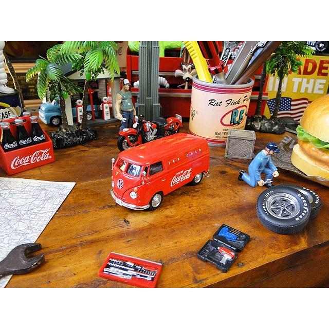 コカ・コーラ　1962年フォルクス・ワーゲン　カーゴバン　ミニカー　1/43スケール　（レッド）　■　アメリカン雑貨　アメリカ雑貨　coke | Coca Cola | 05